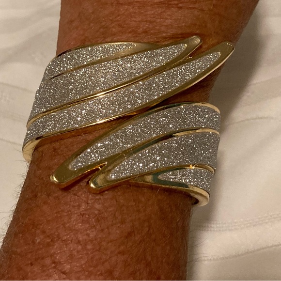 Bracelet - Picture 2 of 7